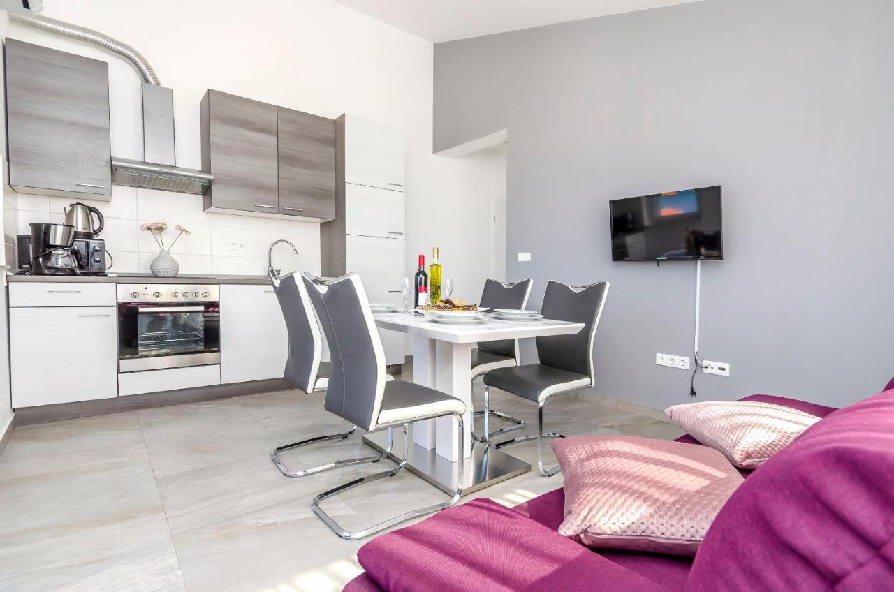 Apartments Katic Ražanj Eksteriør billede