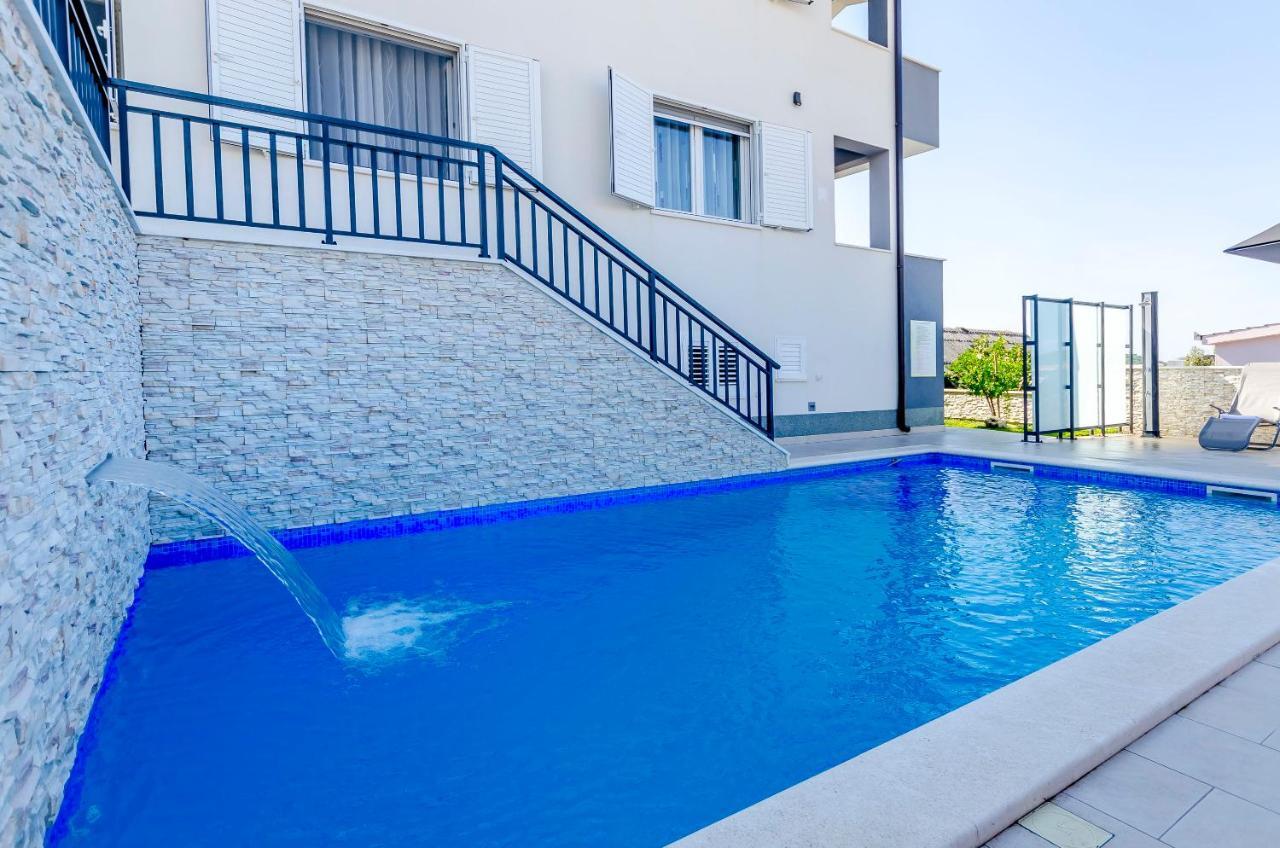 Apartments Katic Ražanj Eksteriør billede